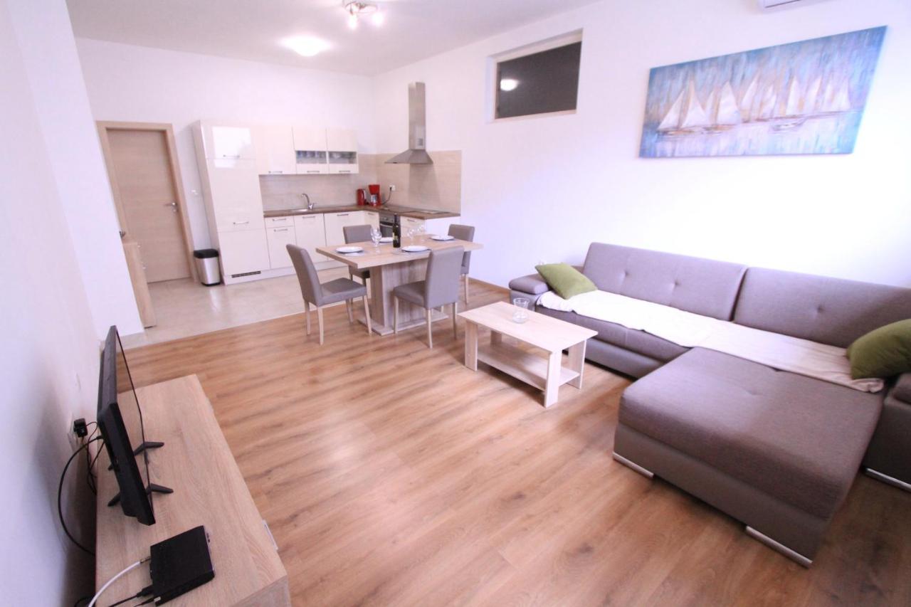 Apartman Darija Podstrana Exterior photo